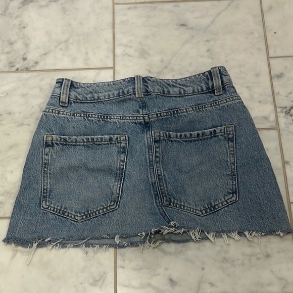 Garage Denim Mini Skirt. Size 03/26 but runs quite small. - Picture 2 of 2